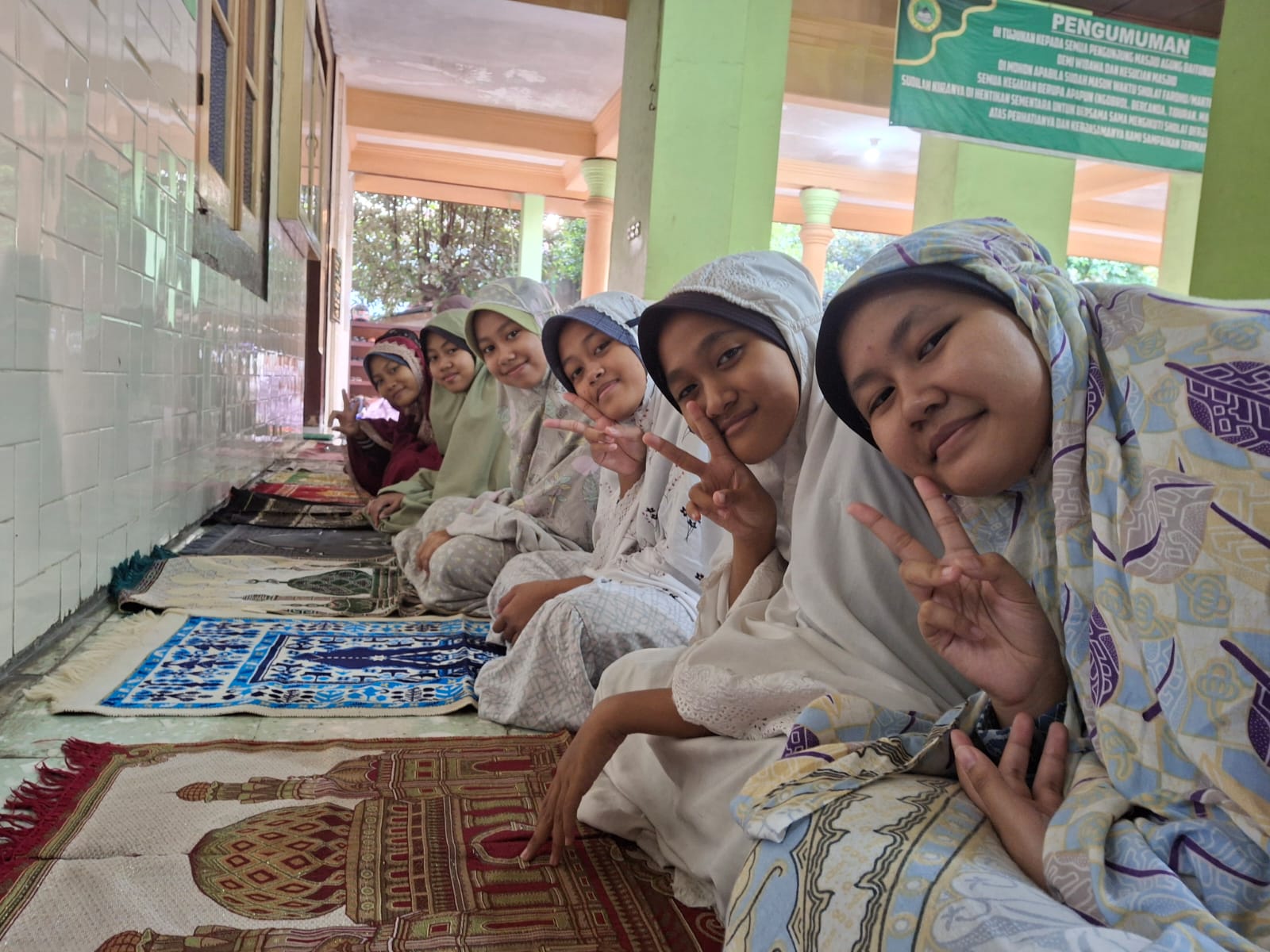 7eca8121-e2b2-4154-91e1-ecf958cff49b